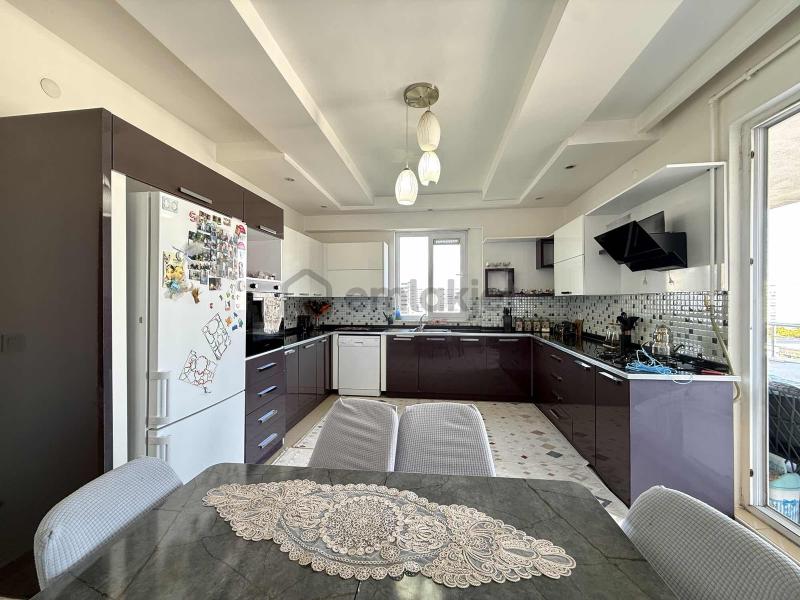 Rai̇nbow Gayri̇menkul Diyarbakır Kayapınar Fırat Mahallesi 4+1 Oda